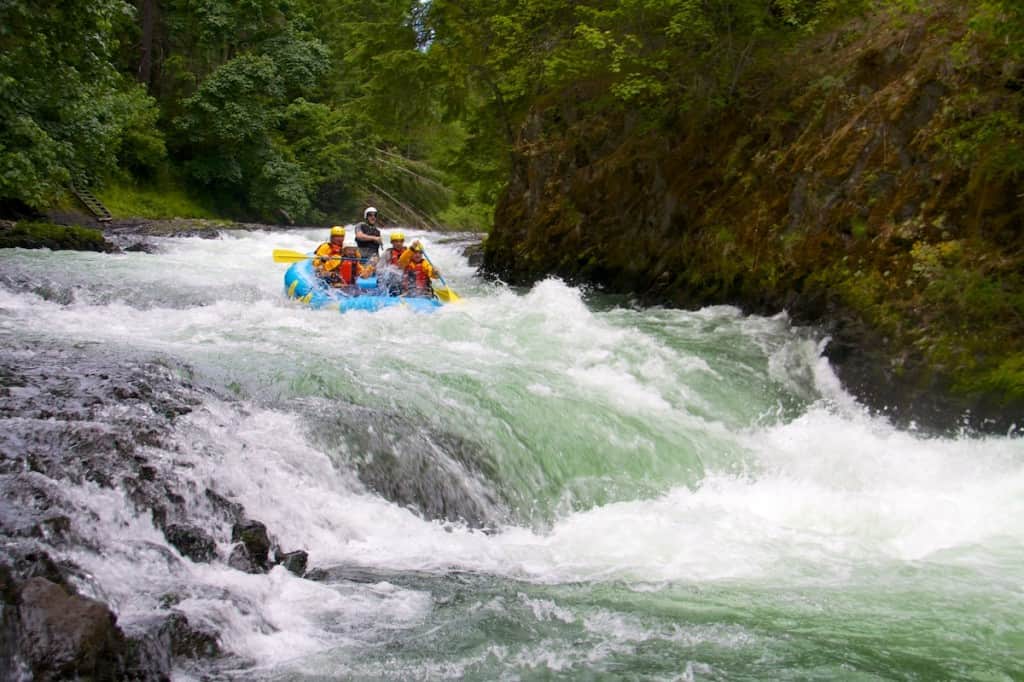 Rafting Top Drop on the White Salmon River