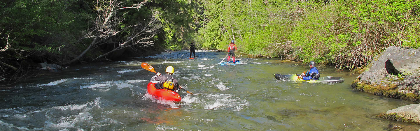 Kayaks and SUPs on Oregon’s White River