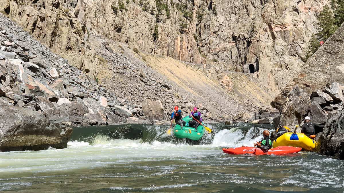 Rafting the center line at Toilet Bowl at 850 cfs