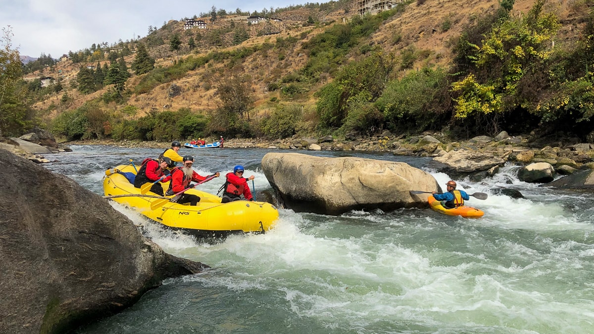 Rafting through the right channel in an unnamed rapid on the Thimphu Chhu