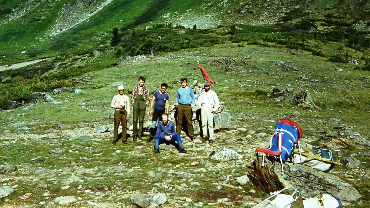 Crossing Devil's Gate en route to the Khara Murin