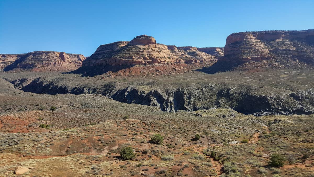 A view of the schist canyon within the red rock canyon.