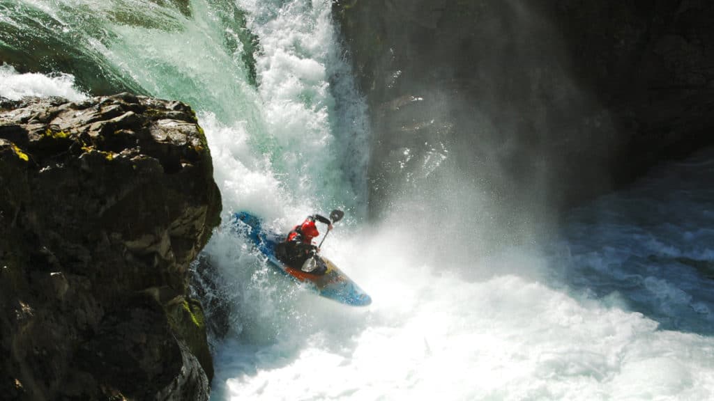How Do Rapids Form in a River? Whitewater Guidebook