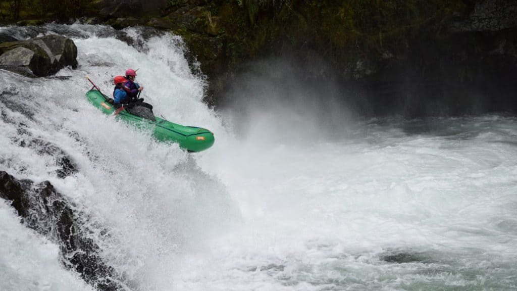 Small raft in a big drop (Sunset Falls)